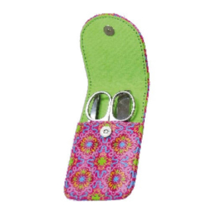 Cerca Prezzi di colors kit manicure lucky green, forbicina, lima e pinzetta per mani e sopracciglia perfette e acquista online