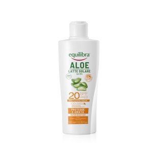 Acquista Online equilibra aloe latte solare protettivo/idratante 240ml spf20 2190 e Cerca l'offerta più bassa