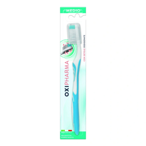 Oxypharma spazzolino medio soffice silver care 1 pezzo