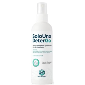 Solouno detergo spray detergente igienizzante con antibatterico 200ml