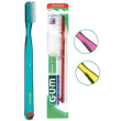 Gum classic spazzolino 411 regular morbido + cappuccio colori assortiti 1 pezzo